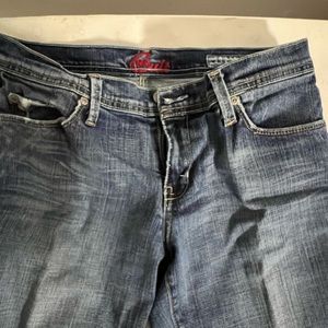 Women’s Blue Jeans